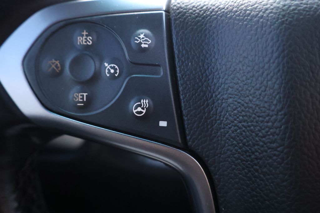 Thumbnail: 2017 Chevrolet Silverado 1500 - 22