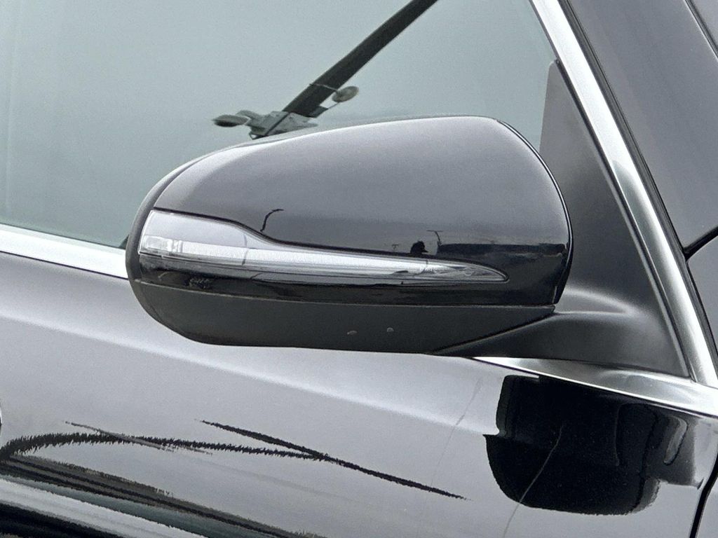 Thumbnail: 2025 Mercedes-Benz GLB - 6