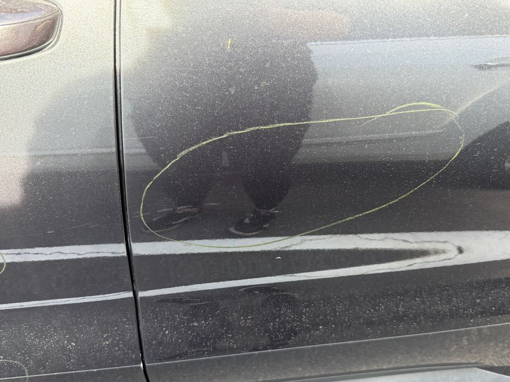 Thumbnail: 2022 Kia Sorento - 22