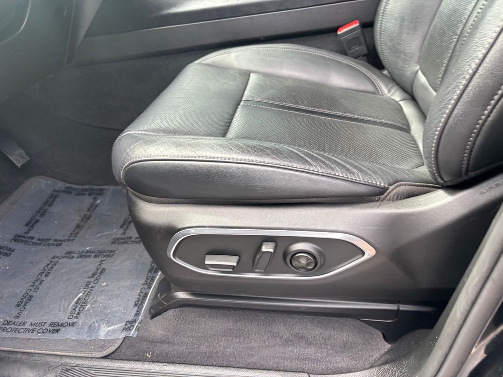 Used Car 2023 Jeep Wagoneer  Series Ii For Sale Under $60,000 In Austin, Texas