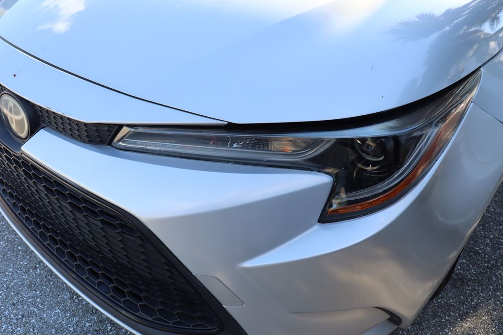 Thumbnail: 2021 Toyota Corolla - 3