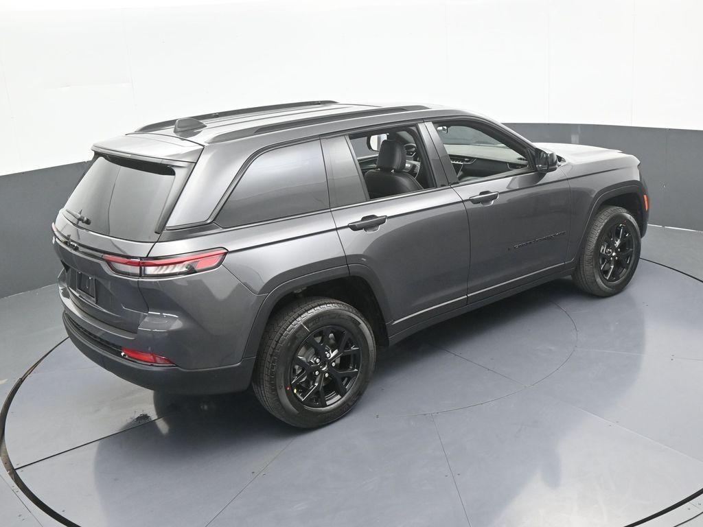 New 2025 Baltic Gray Metallic Clearcoat Jeep Altitude X image 45