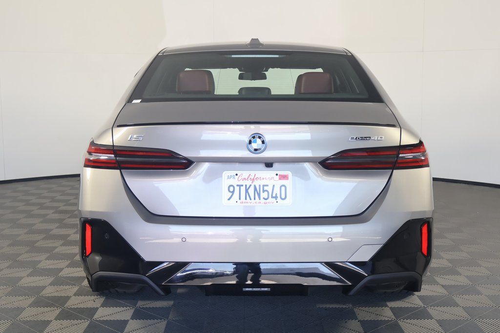 Thumbnail: 2025 BMW i5 - 5