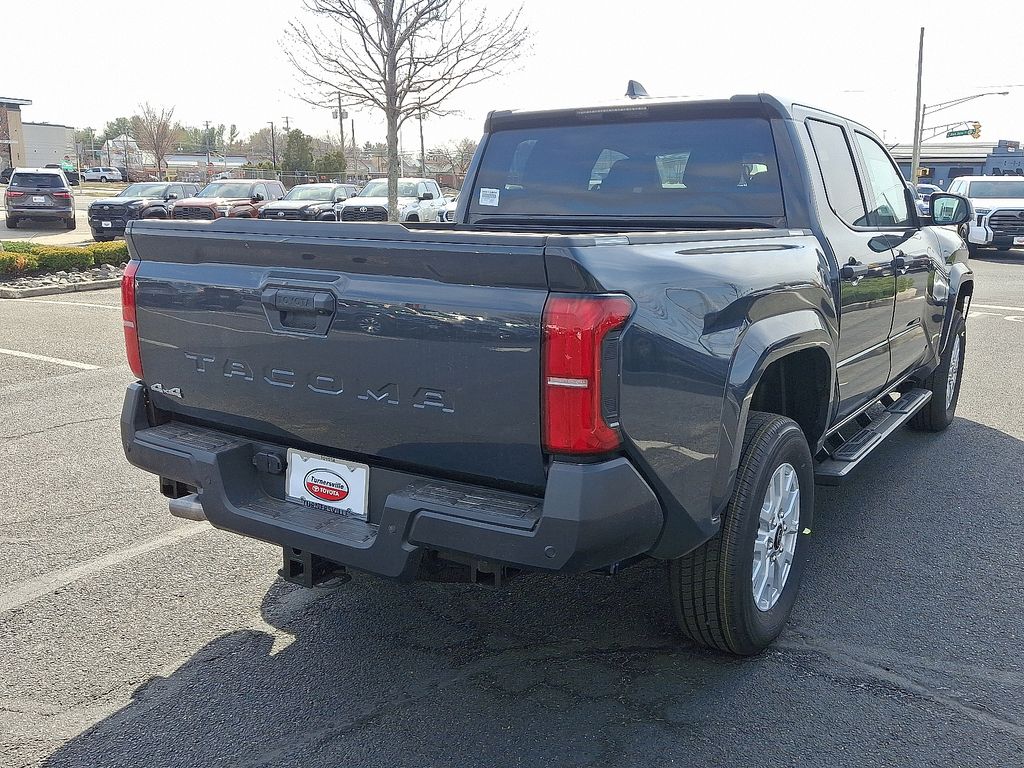 2025 Toyota Tacoma SR 4