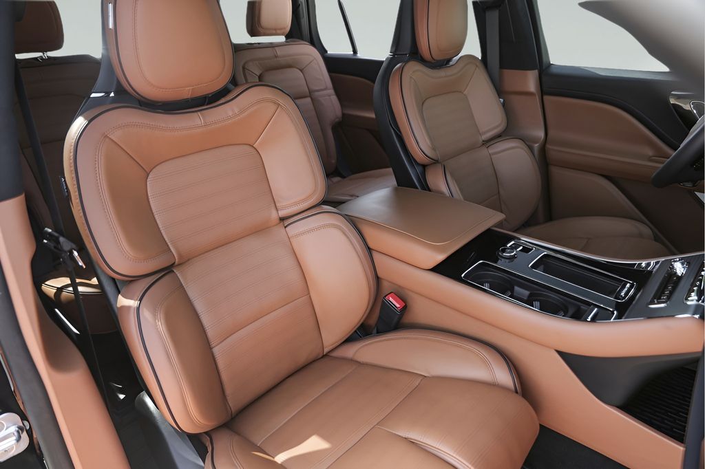 Used Car 2025 Lincoln Aviator  Black Label For Sale Under $80,000 In Austin, Texas