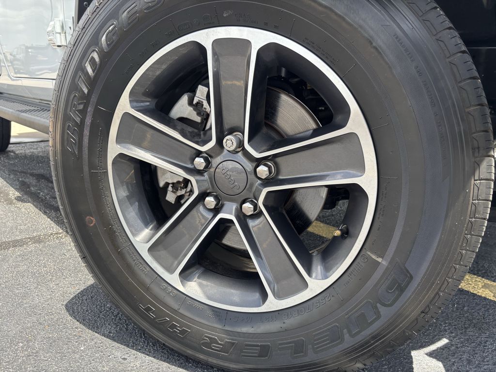 Used 2023 Jeep Wrangler SUV