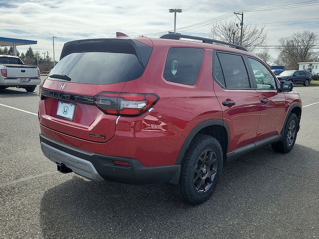 Thumbnail: 2025 Honda Pilot - 4