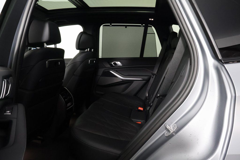 Thumbnail: 2026 BMW X5 - 6