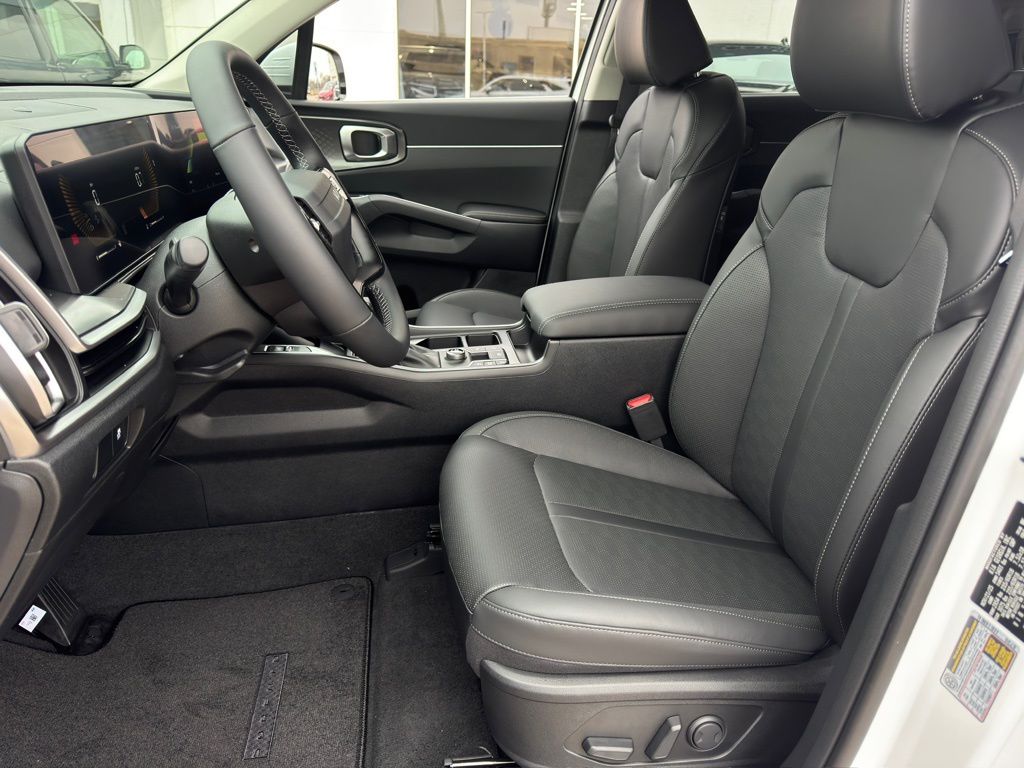 2026 Kia Sorento S - 8