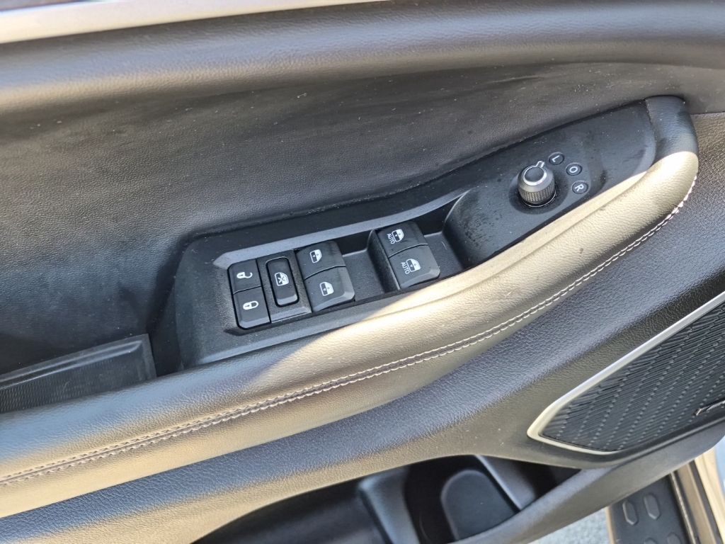 Used Car 2023 Jeep Grand Cherokee L  Limited For Sale Under $30,000 In Austin, Texas