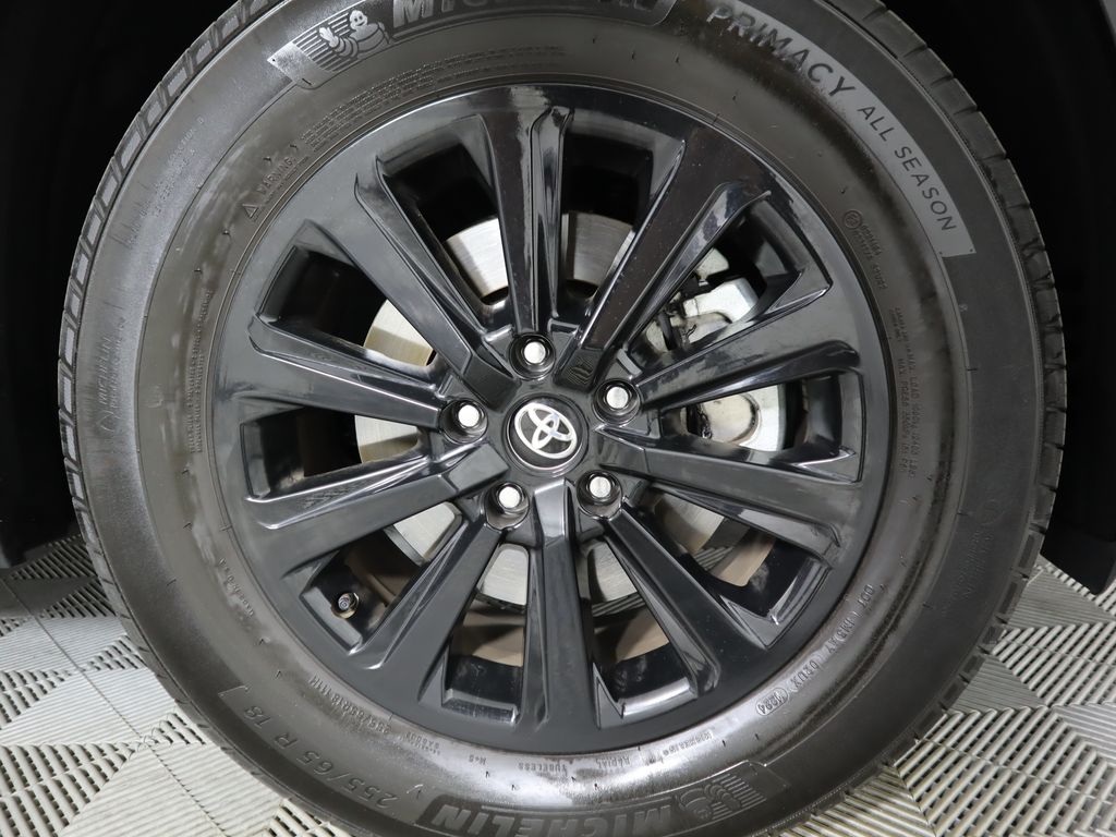 Thumbnail: 2024 Toyota Grand Highlander - 32