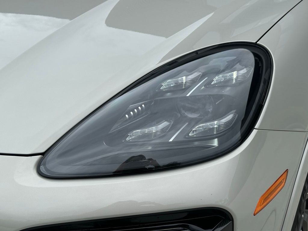 Thumbnail: 2021 Porsche  - 13
