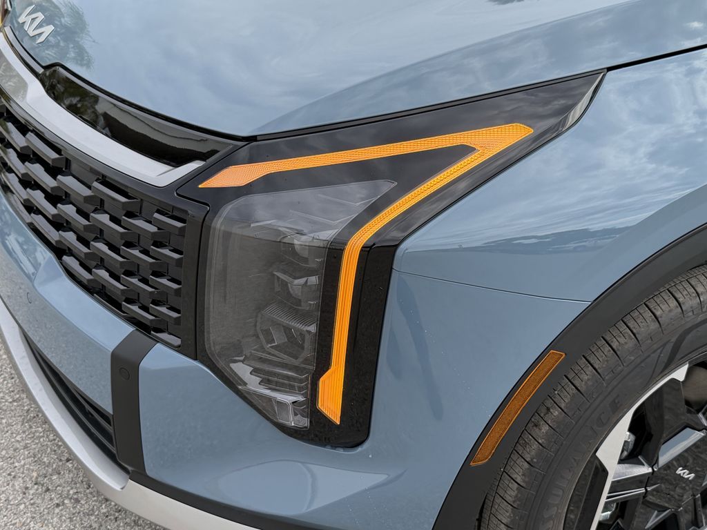 new 2026 Kia Sportage Hybrid car, priced at $30,269