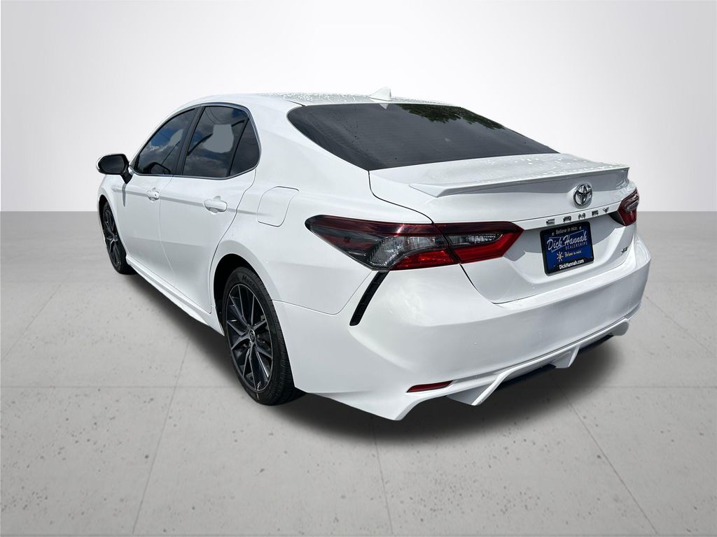 2021 Toyota Camry SE