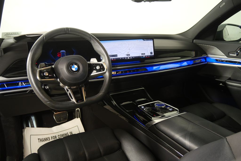 Thumbnail: 2023 BMW 7 Series - 19