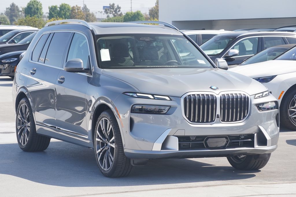 2024 BMW X7 xDrive40i 3