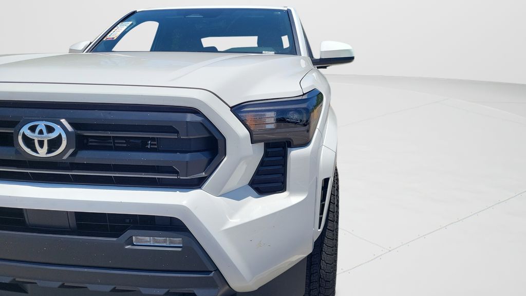 New 2026 White Toyota SR5 image 25