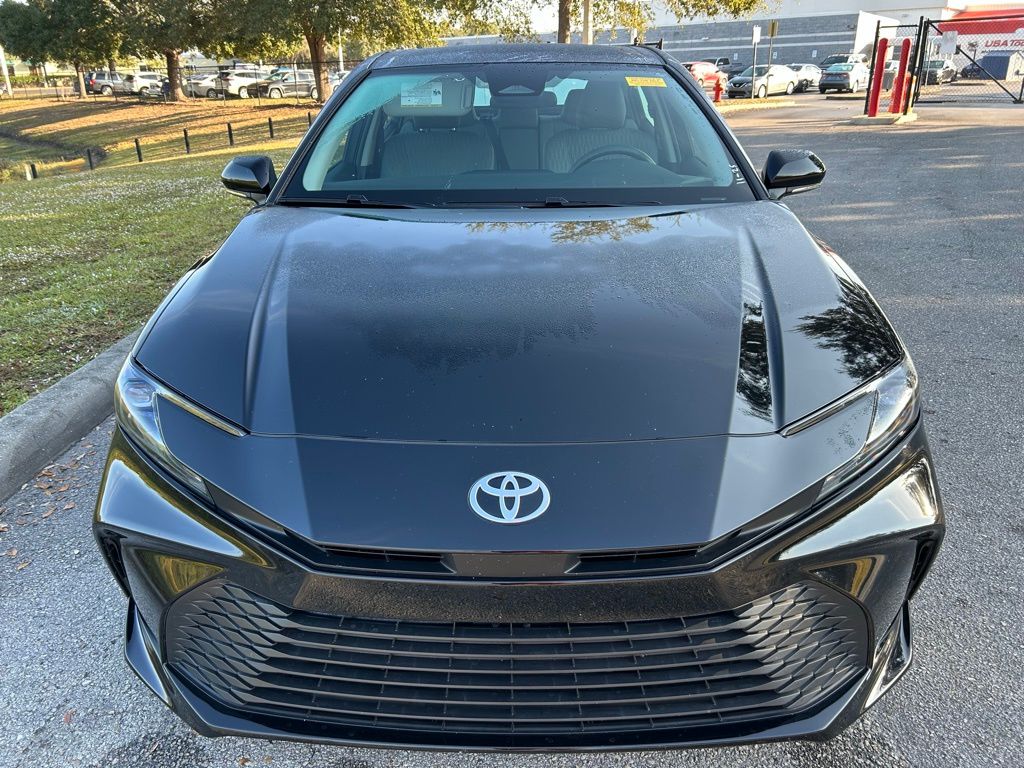 Thumbnail: 2025 Toyota Camry - 8