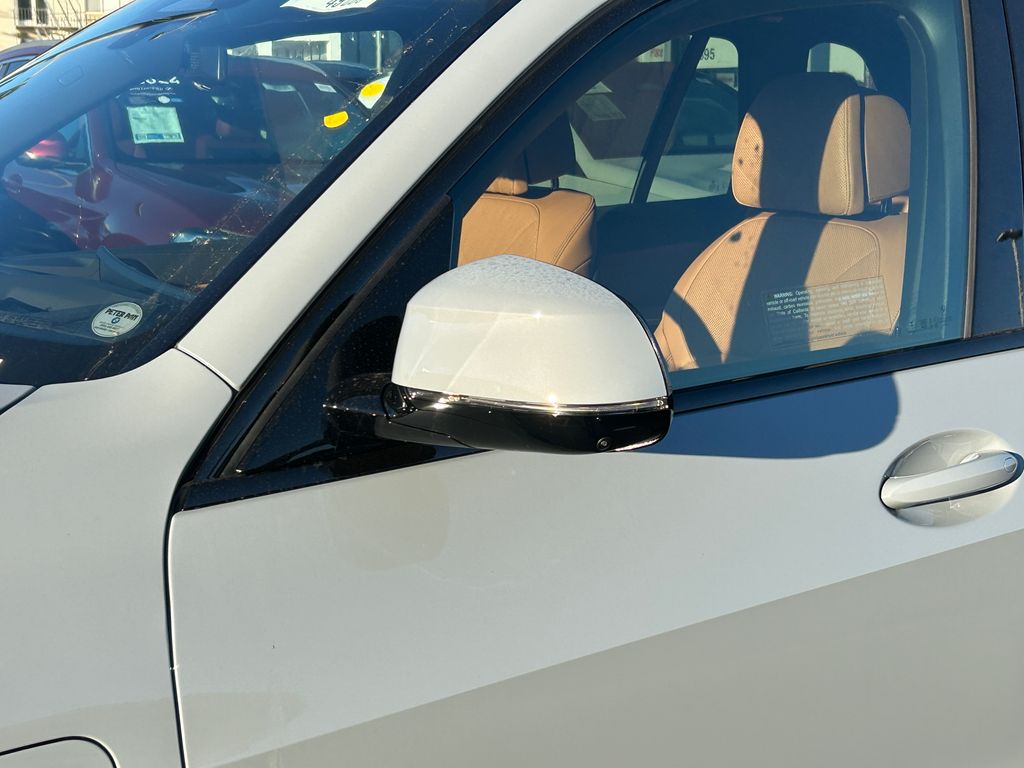 Thumbnail: 2026 BMW X5 - 10