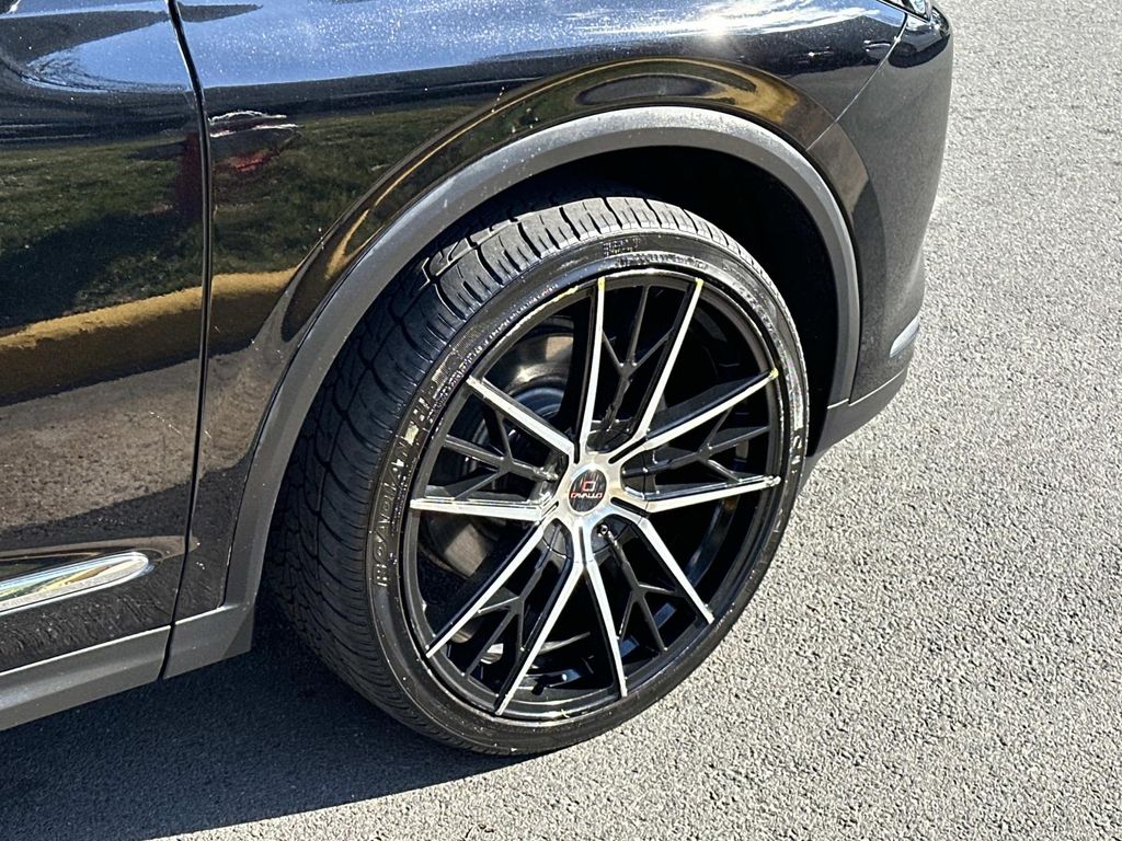 Thumbnail: 2022 Acura MDX - 17