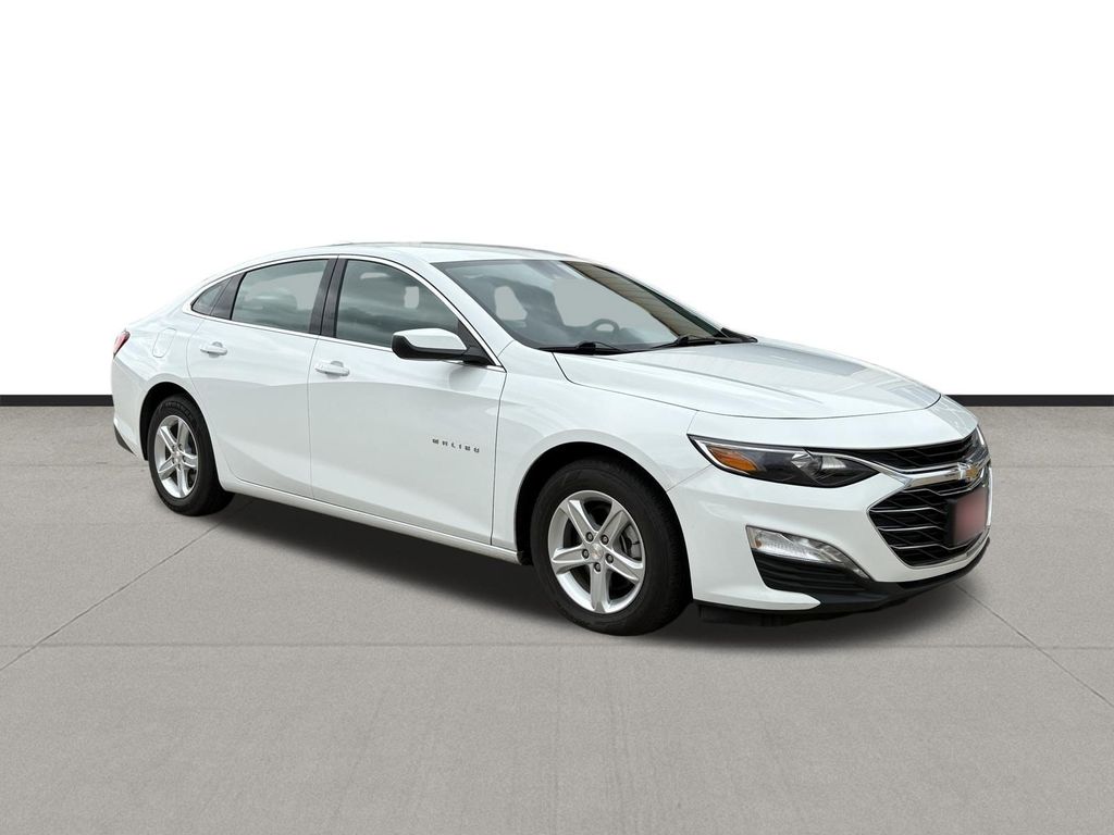 2024 Chevrolet Malibu LT - 2