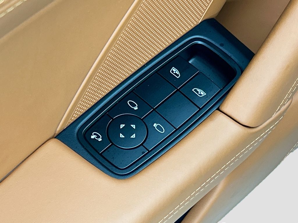 Thumbnail: 2026 Porsche 911 - 23