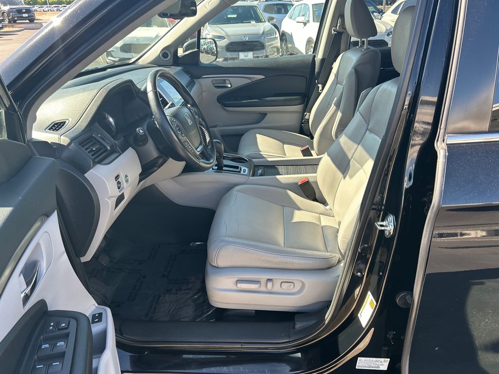 2017 Honda Pilot EX-L 9