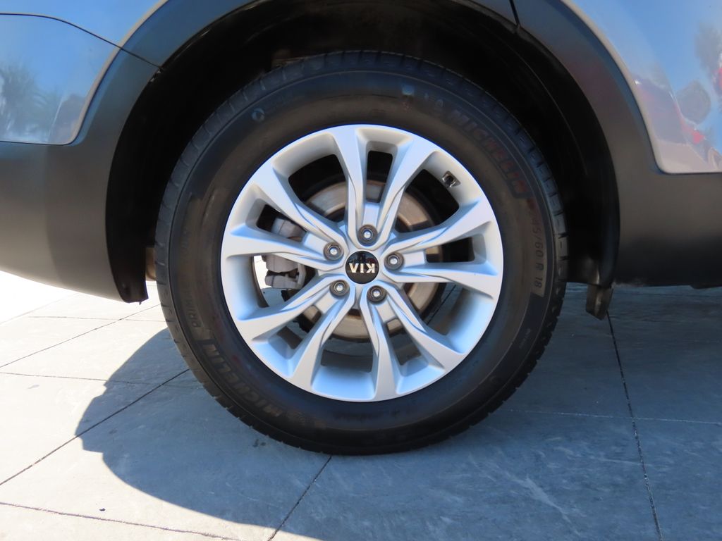 2021 Kia Telluride LX 32