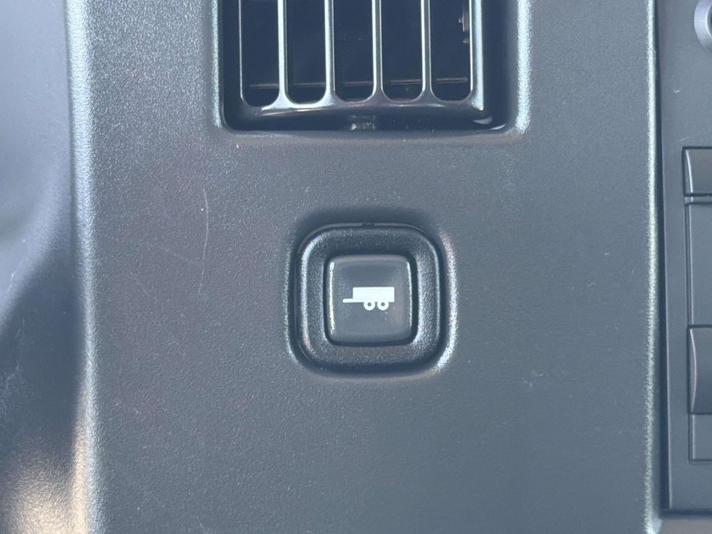 Used 2024 GMC Savana 2500 Work Van 3D Cargo Van