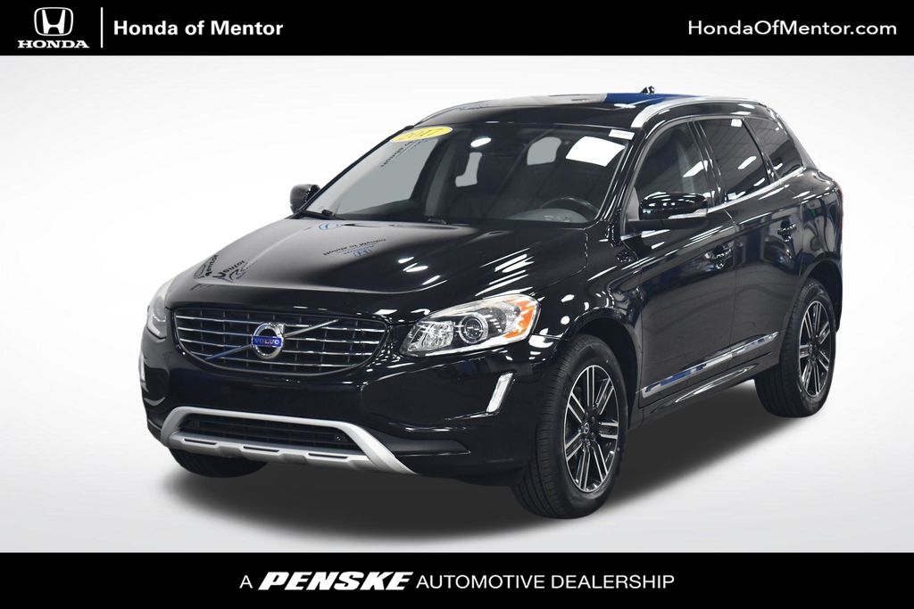 2017 Volvo XC60 T5 Dynamic -
                  Mentor, OH