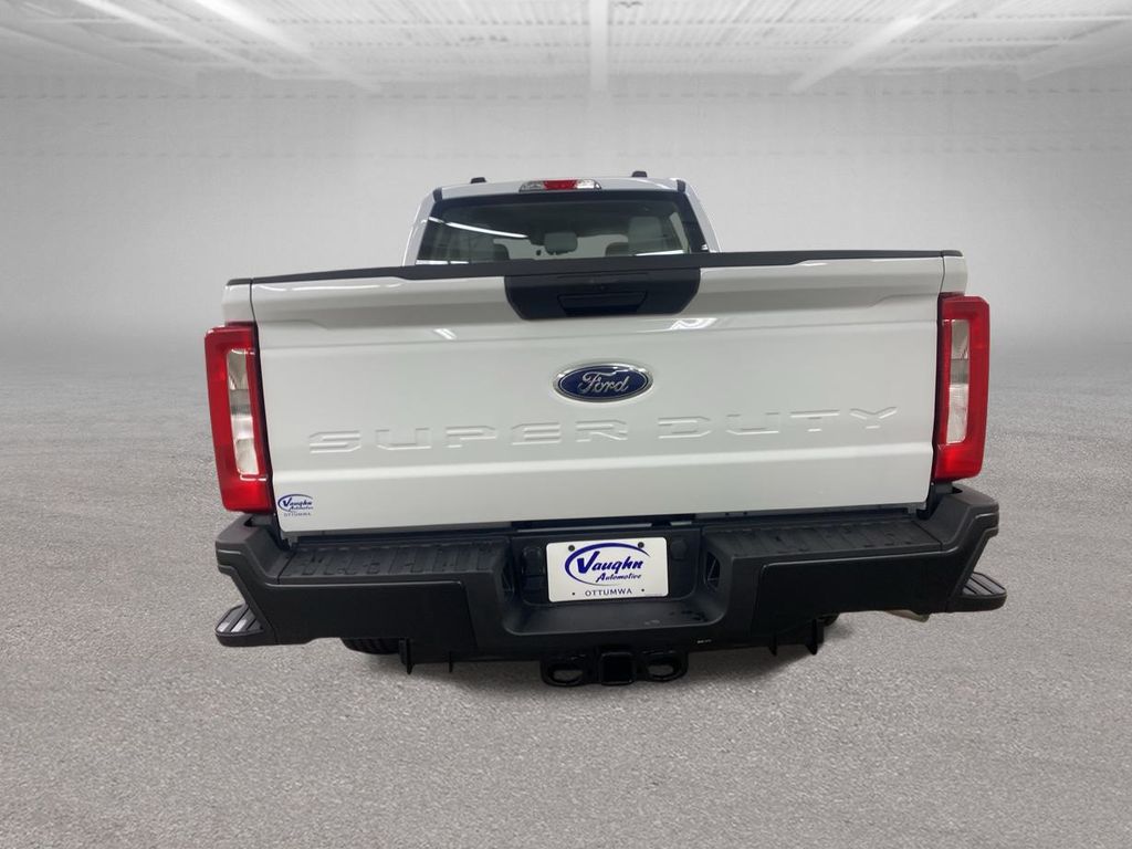 2025 Ford F-250SD XL photo