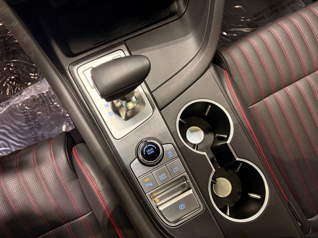 Thumbnail: 2025 Genesis G70 - 19