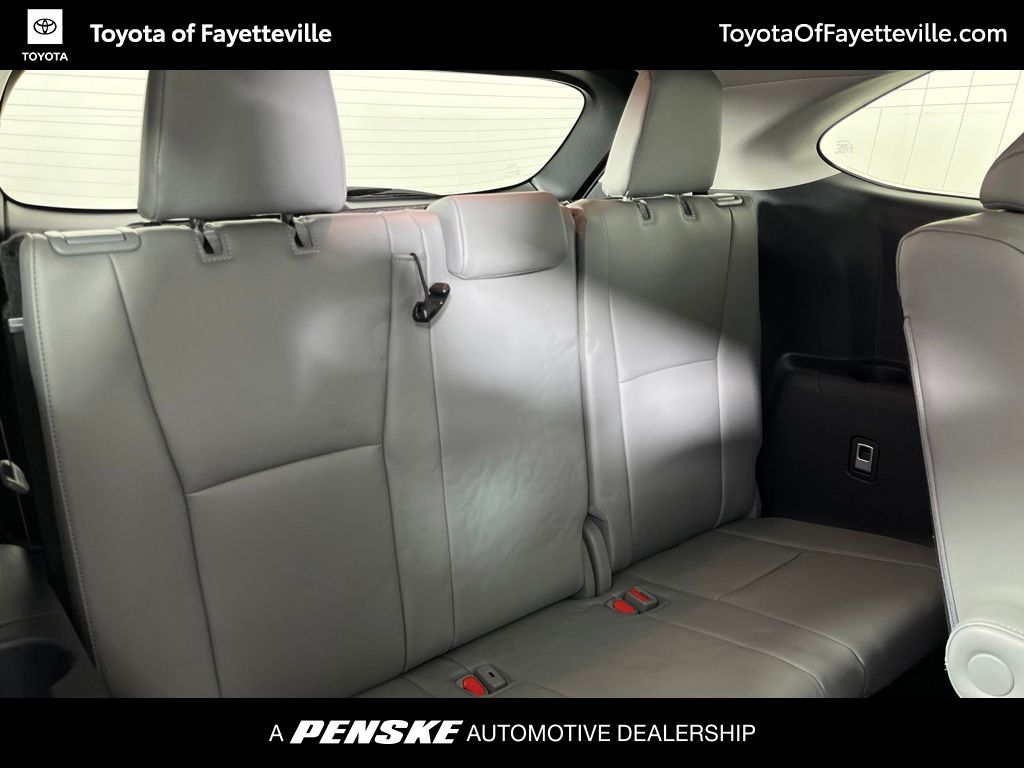 Thumbnail: 2023 Toyota Highlander - 10