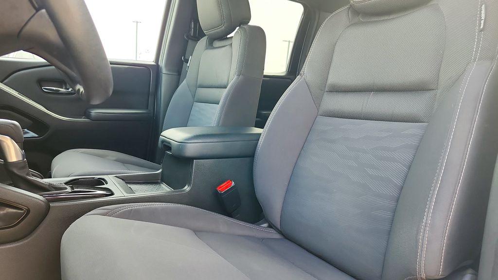 2023 Nissan Frontier