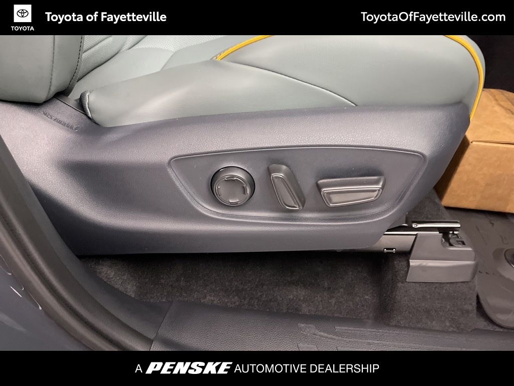 Thumbnail: 2025 Toyota Tacoma - 11