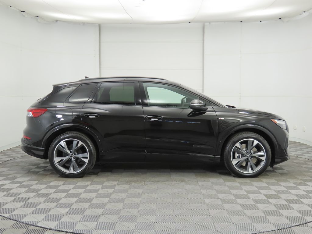 2025 Audi Q4 e-tron  4