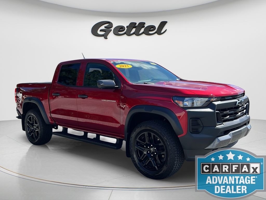 Used 2025 Red Chevrolet Trail Boss image 3