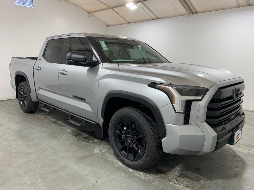 2025 Toyota Tundra SR5 4