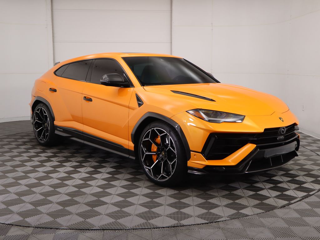 Thumbnail: 2024 Lamborghini Urus - 3