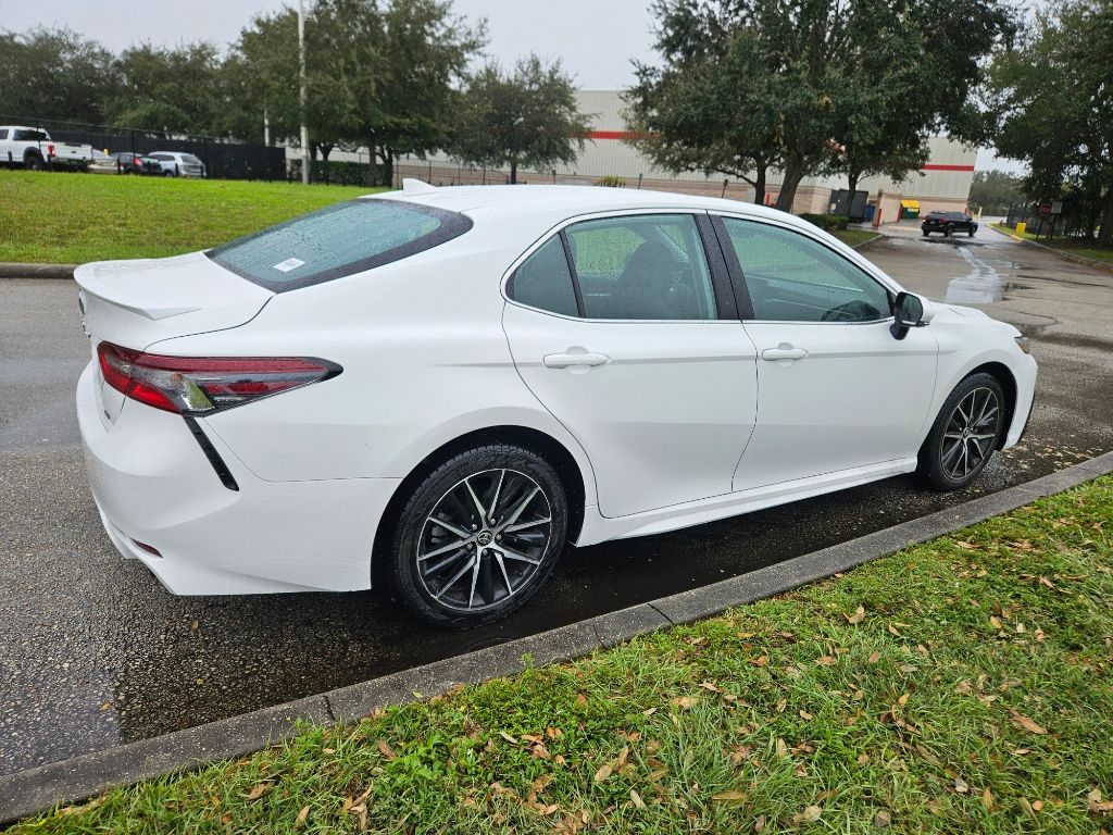 2024 Toyota Camry SE 5