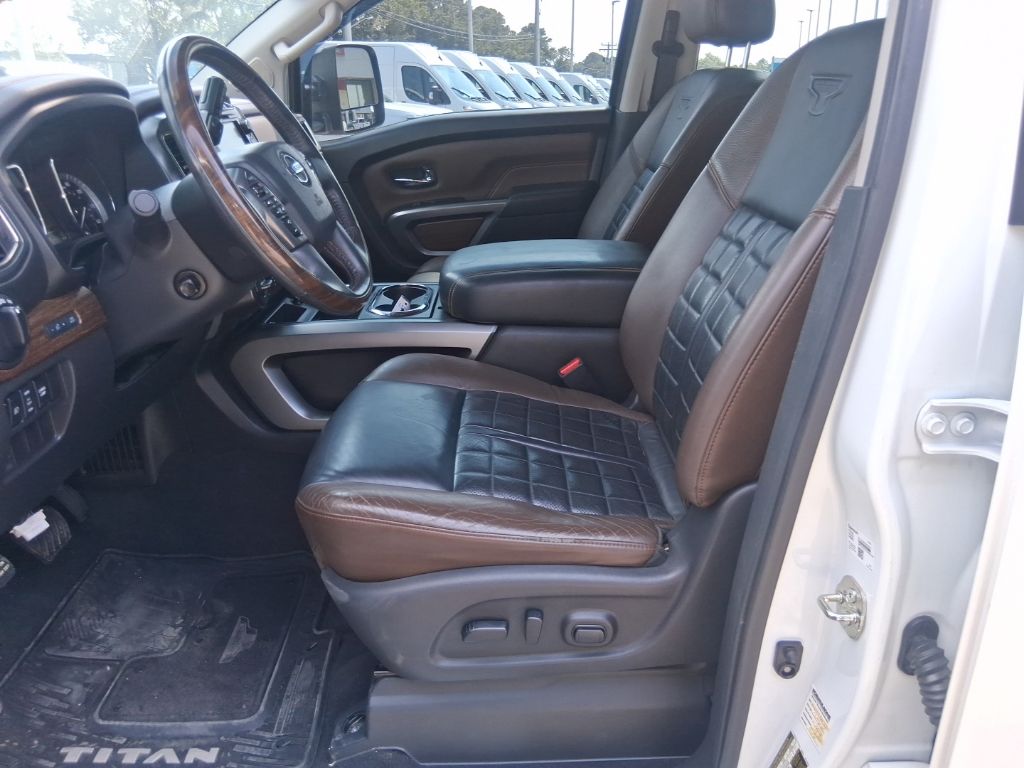 Used 2016 White Nissan Platinum Reserve image 11