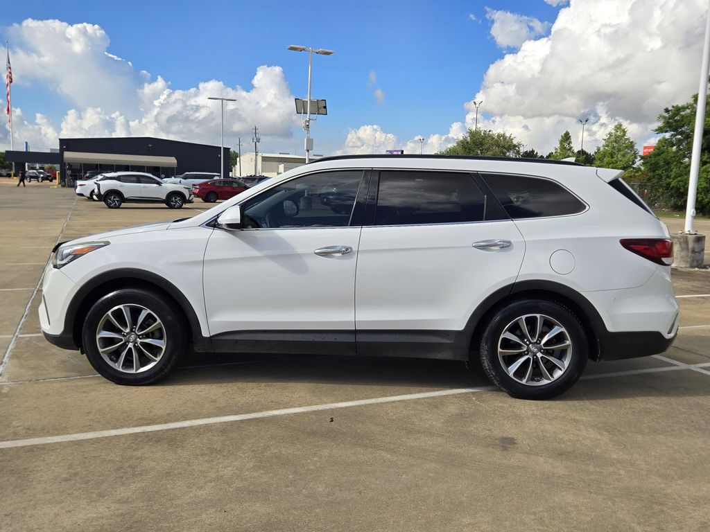 2017 Hyundai Santa Fe SE White at AutoSavvy Houston Northwest