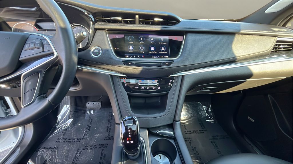 used 2024 Cadillac XT5 car, priced at $42,700