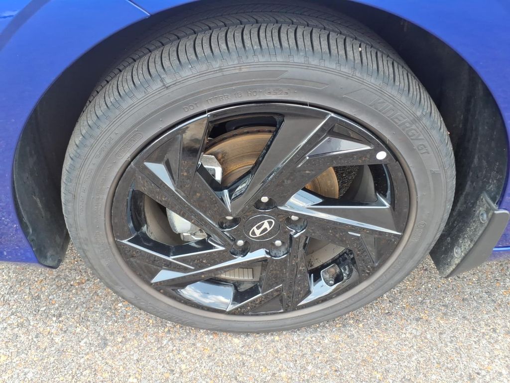 New 2026 Hyundai Elantra Sedan