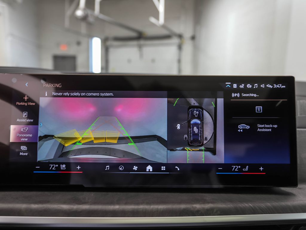 Thumbnail: 2025 BMW X7 - 18