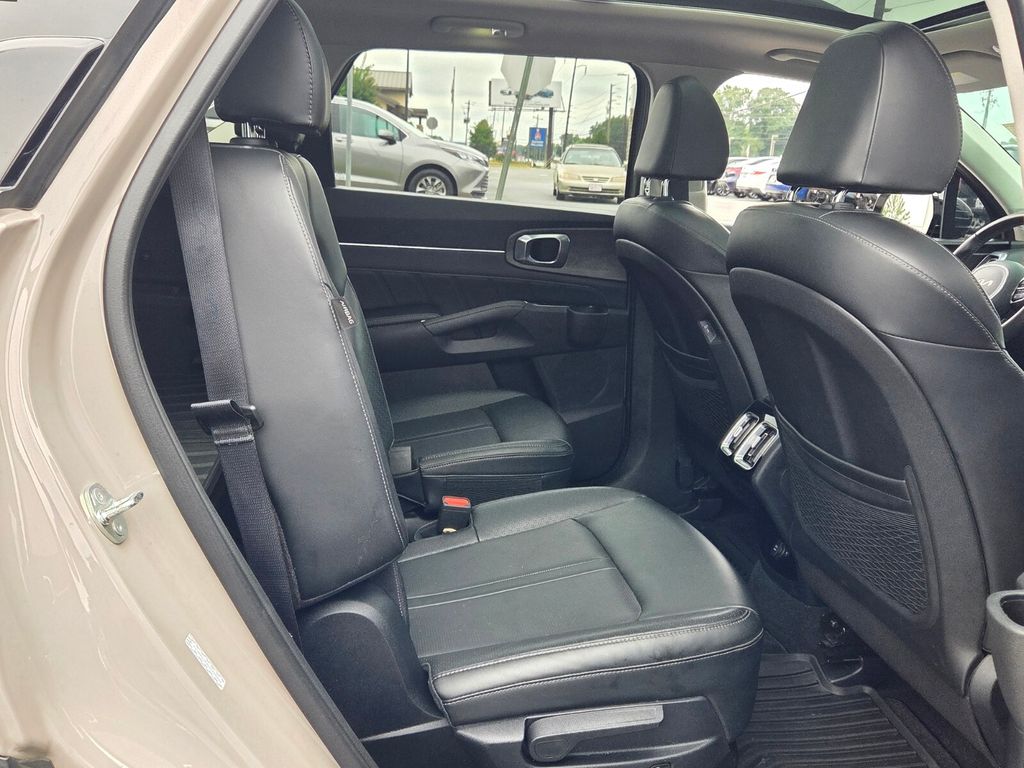 Used 2025 Kia Sorento SUV