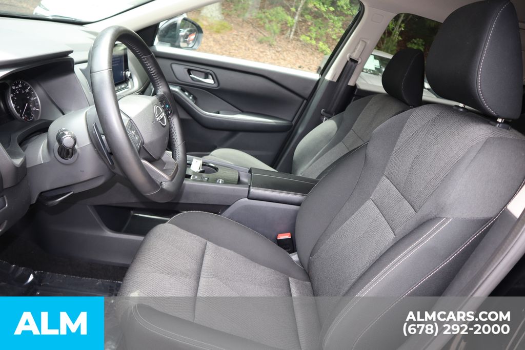 Used 2025 Black Nissan SV image 13