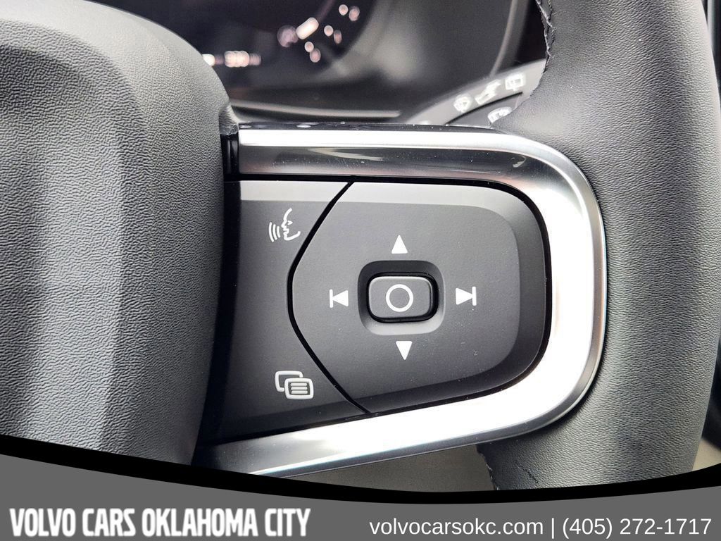 2026 Volvo XC40 Plus - Photo 29