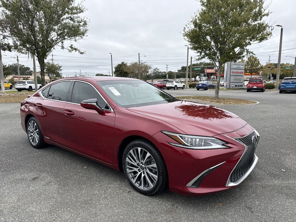 2020 Lexus ES Hybrid 300h FWD
