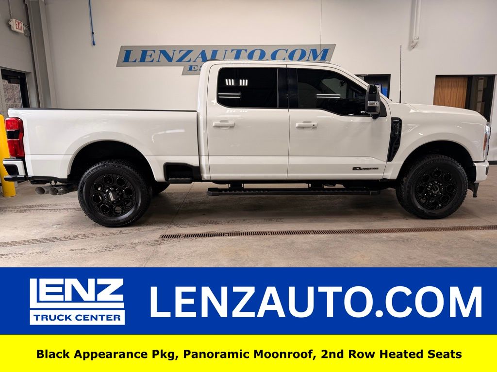 Star White Metallic Tri-Coat 2023 Ford F-250 Super Duty Lariat Crew Cab 4WD Pickup Truck Four-Wheel Drive Automatic